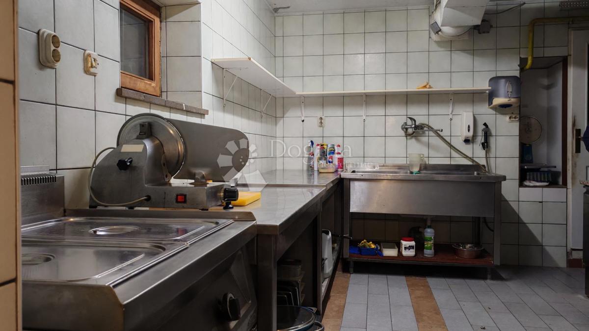 Gewerbefläche Zu vermieten - PRIMORSKO-GORANSKA BAKAR