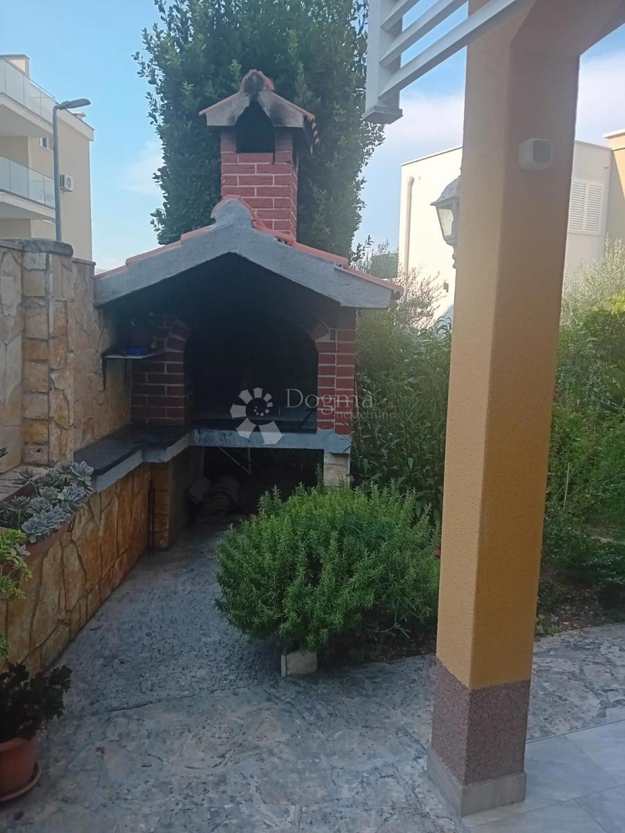 Kuća Na prodaju - SPLITSKO-DALMATINSKA ČIOVO