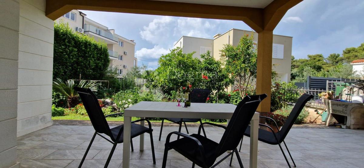 Kuća Na prodaju - SPLITSKO-DALMATINSKA ČIOVO
