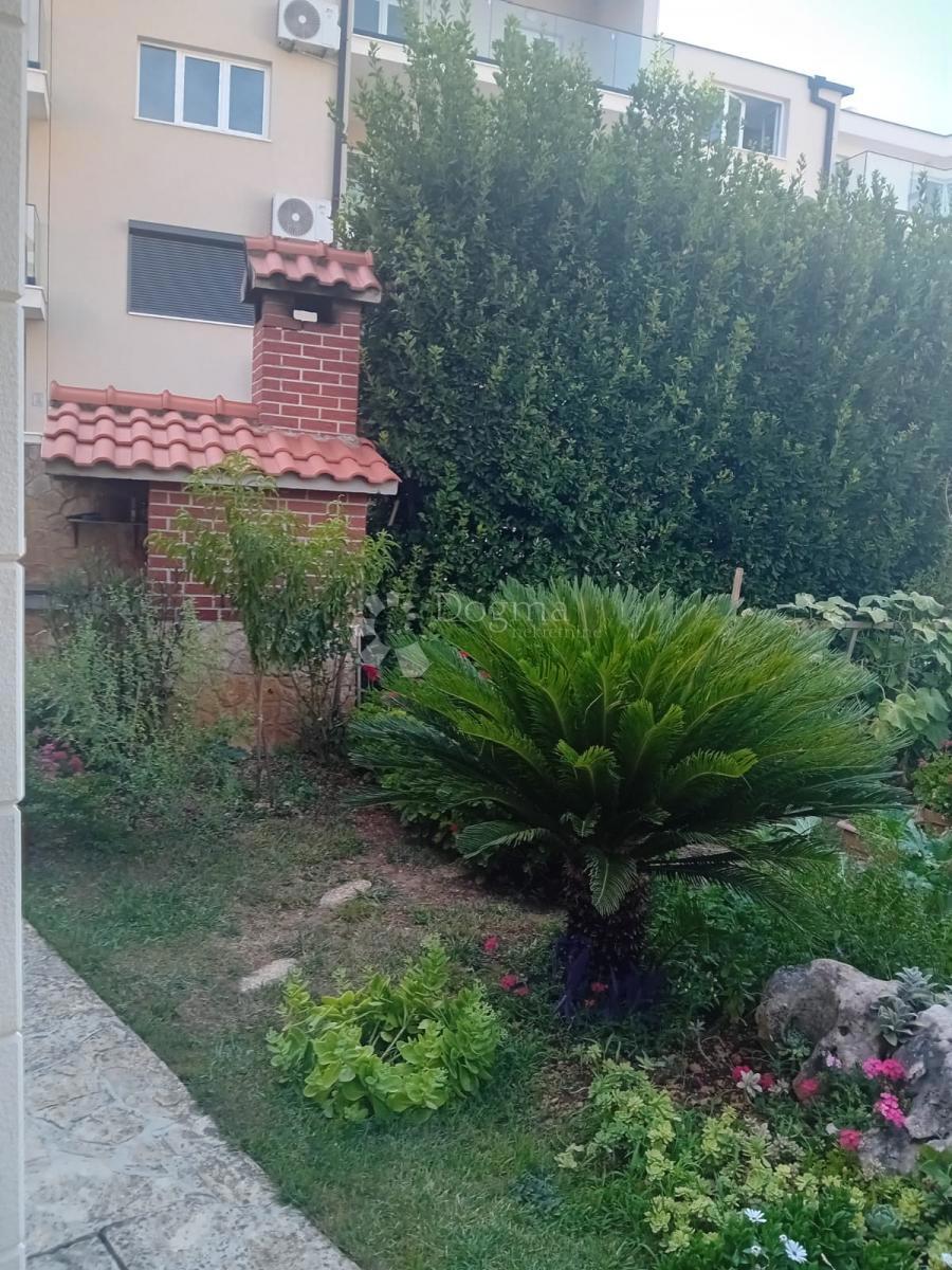 Kuća Na prodaju - SPLITSKO-DALMATINSKA ČIOVO