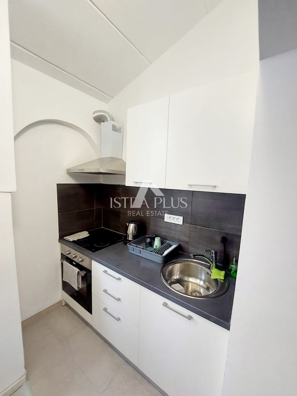 Apartma Na predaj - ISTARSKA POREČ