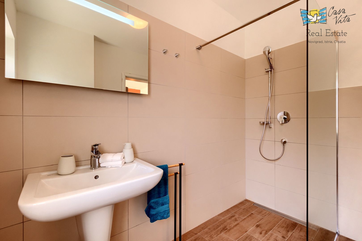 House For sale - ISTARSKA NOVIGRAD