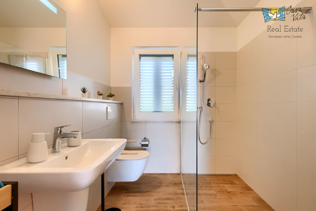 House For sale - ISTARSKA NOVIGRAD