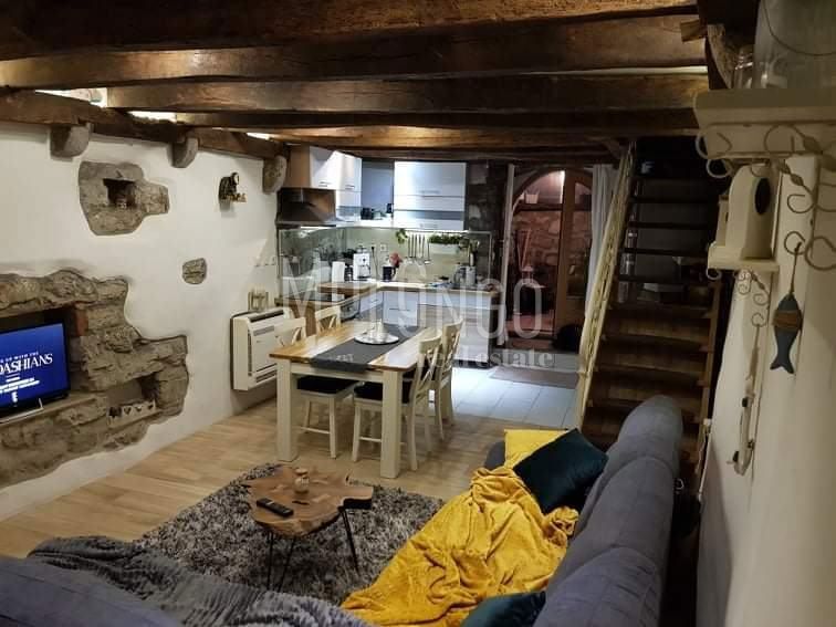 Haus Zu verkaufen KASTAV