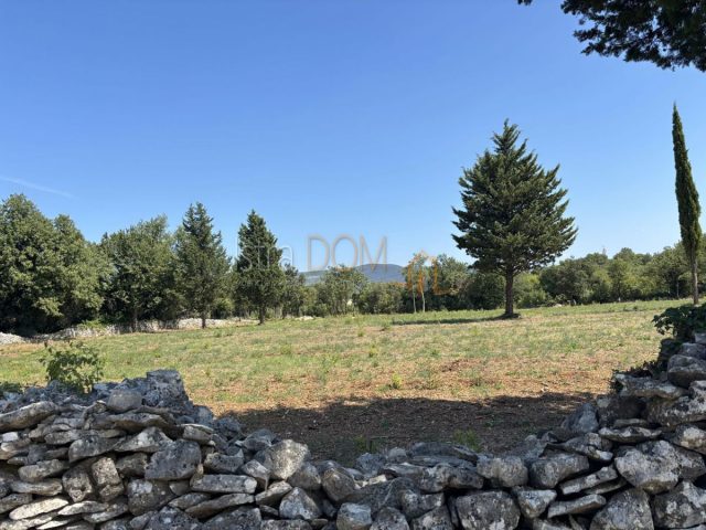 Terreno in vendita 2560 m² – Marčana
