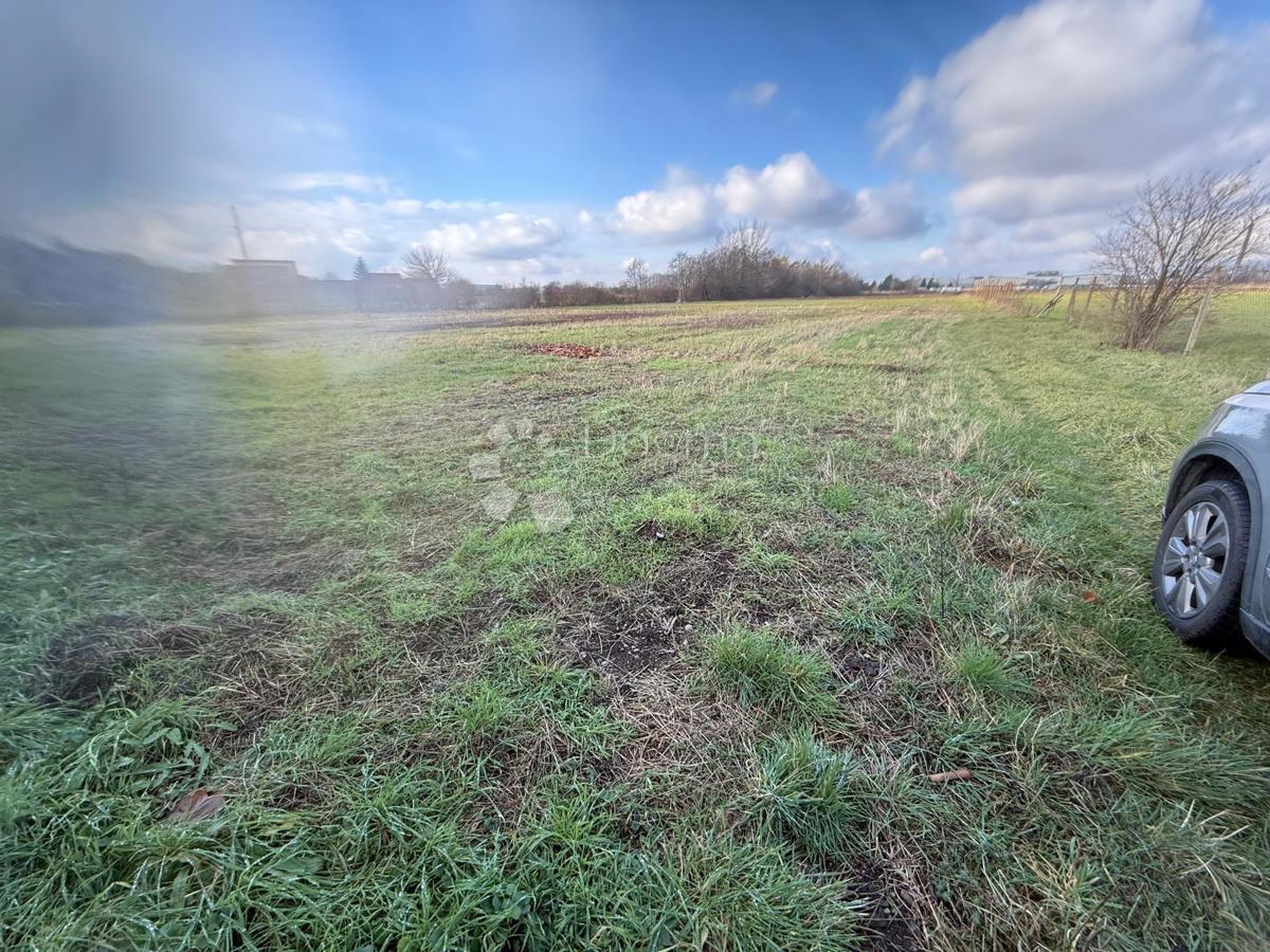 Zemljište Na prodaju - VARAŽDINSKA VARAŽDIN