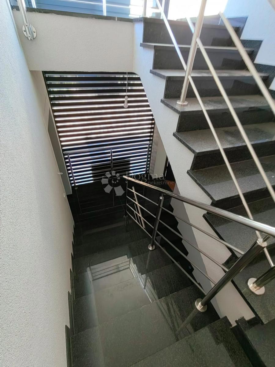 Flat For sale - ZADARSKA VIR
