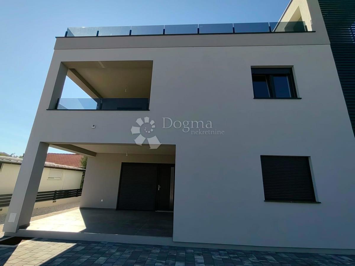 Flat For sale - ZADARSKA VIR
