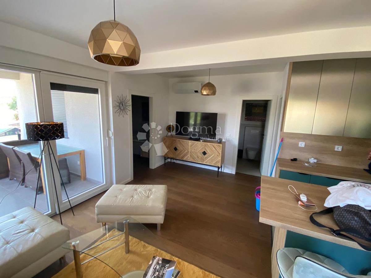 Flat For sale - ZADARSKA VIR