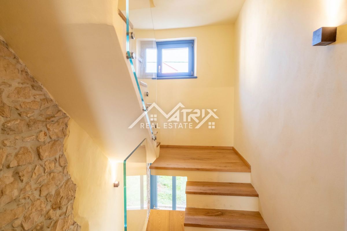 House For sale - ISTARSKA NOVIGRAD