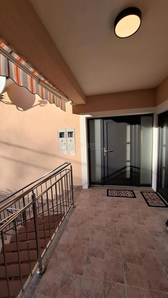 Apartment Zu verkaufen - PRIMORSKO-GORANSKA MALI LOŠINJ