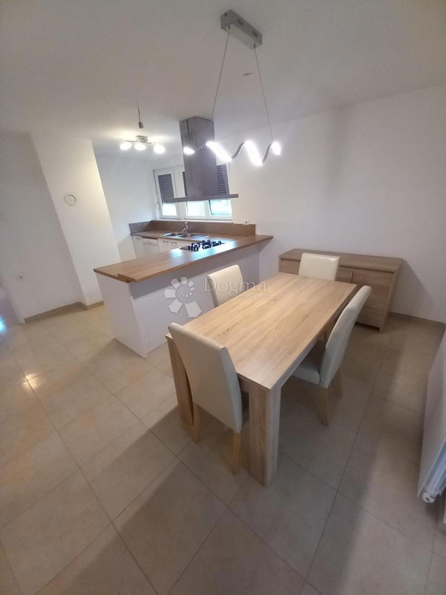 Mieszkanie Do wynajęcia - Primorsko-goranska Rijeka - foto 2/13