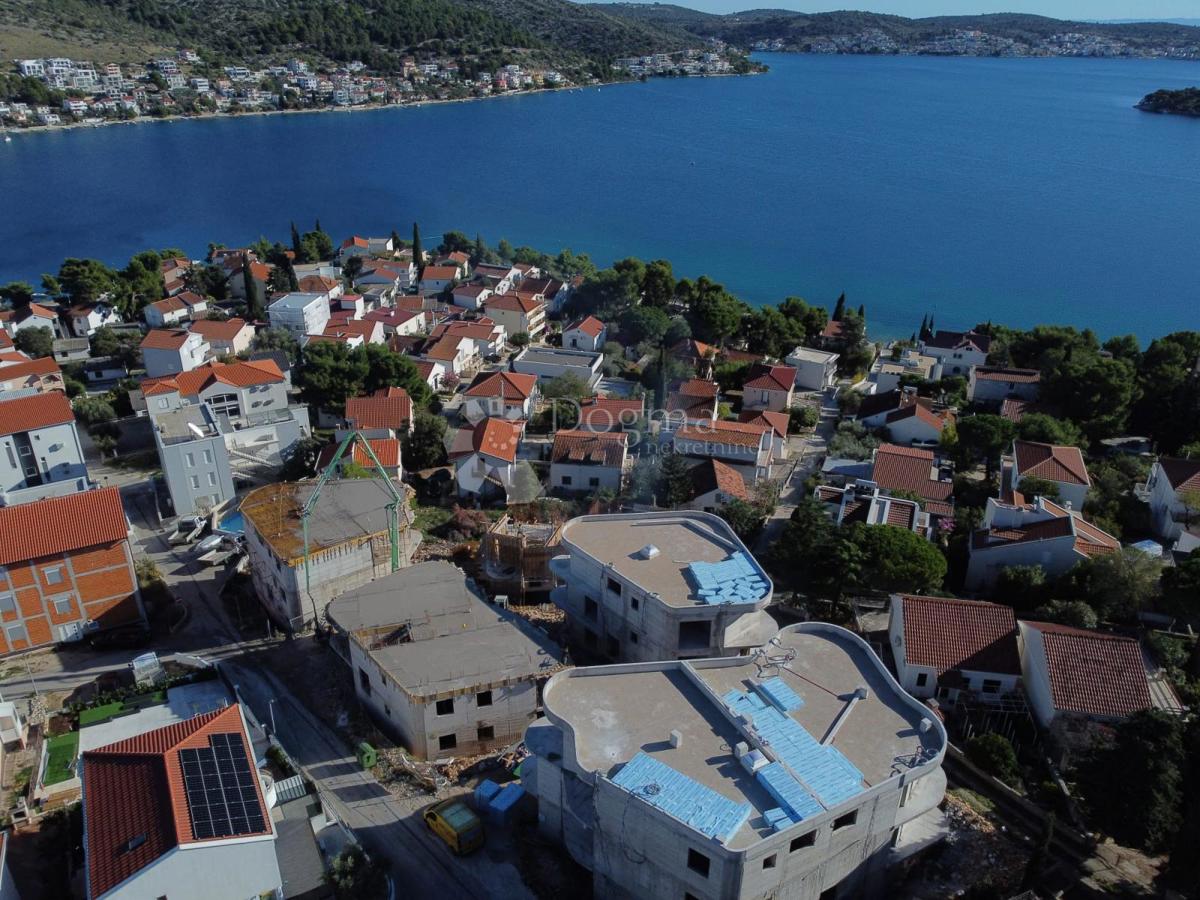 Flat For sale - ŠIBENSKO-KNINSKA ROGOZNICA