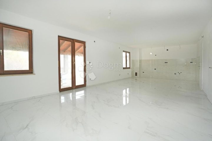 Apartmán na prodej 88 m² – Poreč