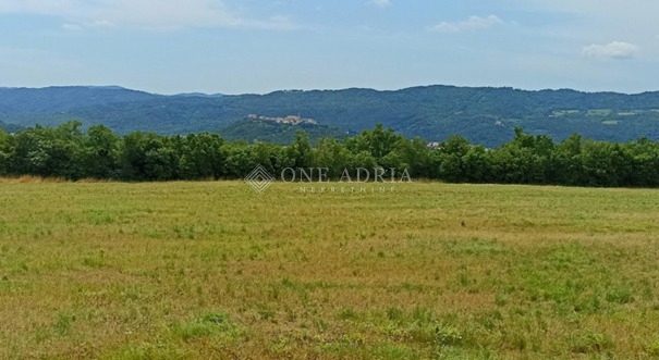 Grundstück zu verkaufen 950 m² – Buzet
