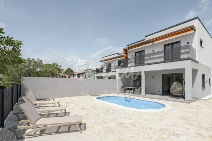 Hiša na predaj 130 m² – Labin