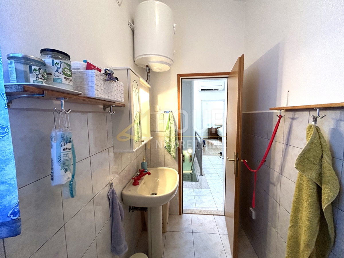 Kuća Na prodaju - ISTARSKA LIŽNJAN