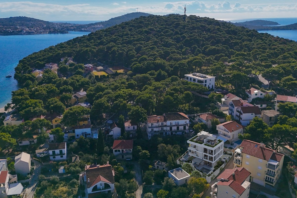 Land For sale - ŠIBENSKO-KNINSKA ROGOZNICA