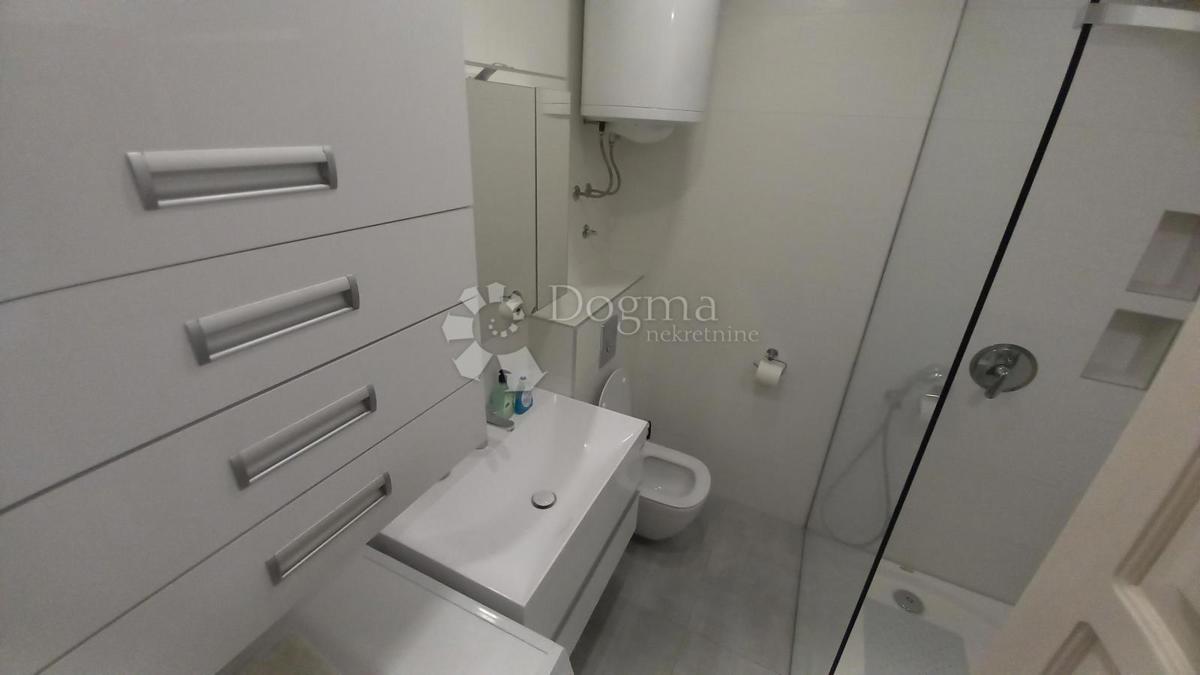 Apartma Na predaj - SPLITSKO-DALMATINSKA MAKARSKA