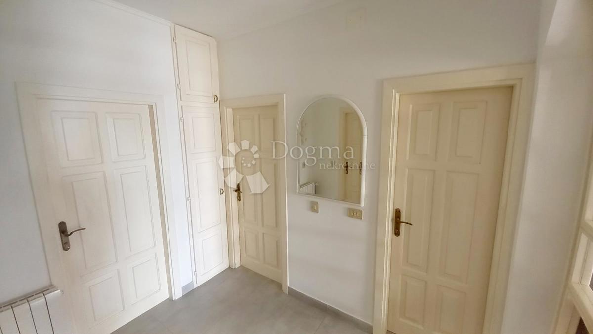 Apartma Na predaj - SPLITSKO-DALMATINSKA MAKARSKA