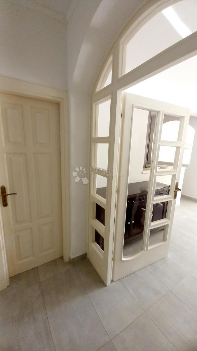 Apartma Na predaj - SPLITSKO-DALMATINSKA MAKARSKA