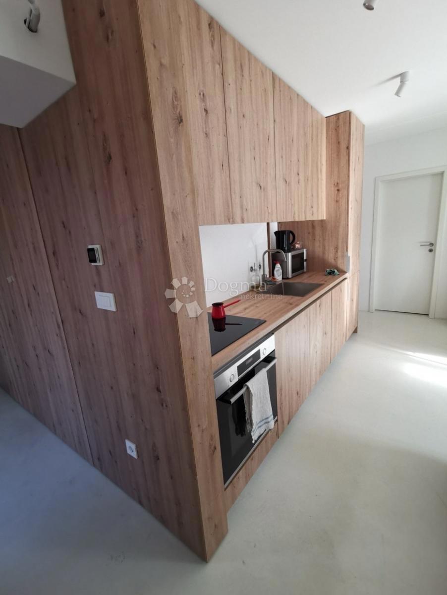 Appartamento Da affittare - SPLITSKO-DALMATINSKA SPLIT