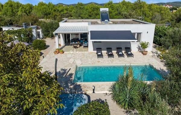 Casa in vendita 81 m² – Šibenik