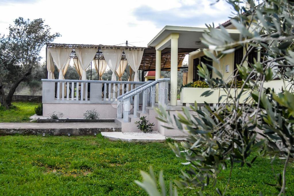 Maison À louer - ZADARSKA UGLJAN