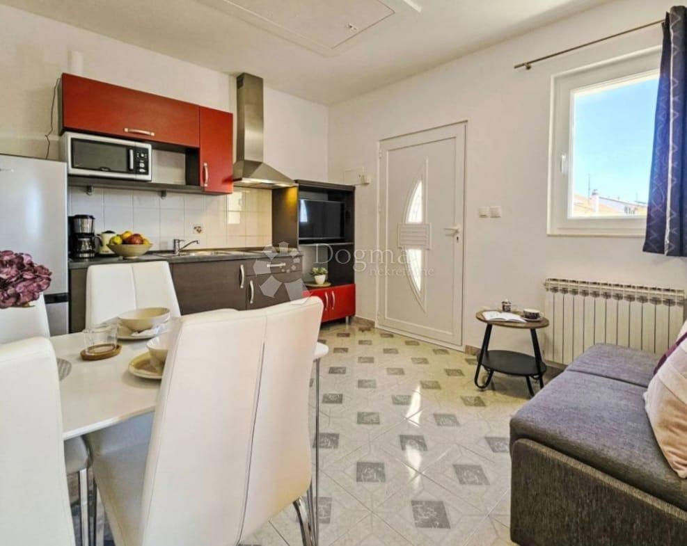 Haus Zu verkaufen - ŠIBENSKO-KNINSKA TRIBUNJ