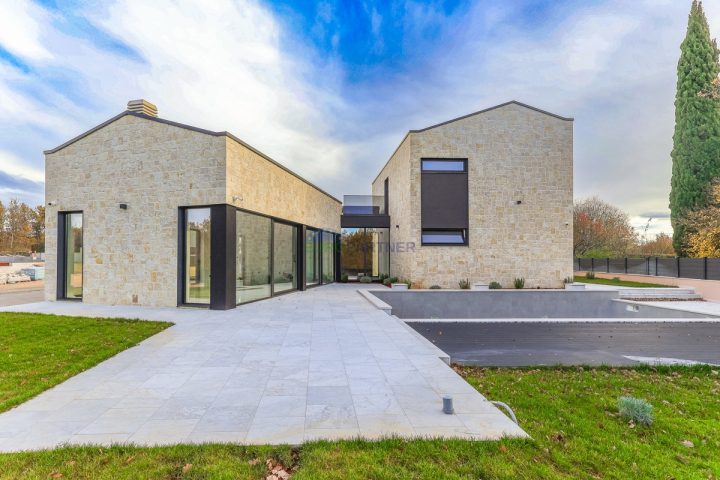 Dům na prodej 215 m² – Poreč