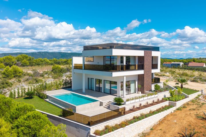 Dom na sprzedaż 200 m² – Pakoštane