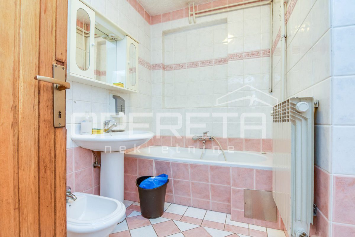 Poslovni prostor Za najam - GRAD ZAGREB ZAGREB