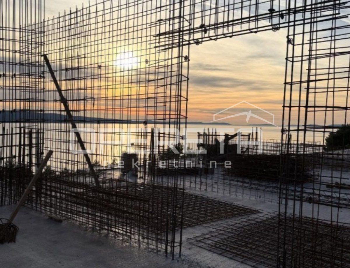 Apartment Zu verkaufen - SPLITSKO-DALMATINSKA OMIŠ