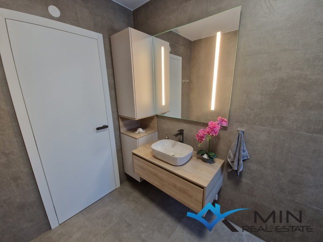 Flat For sale - ISTARSKA NOVIGRAD
