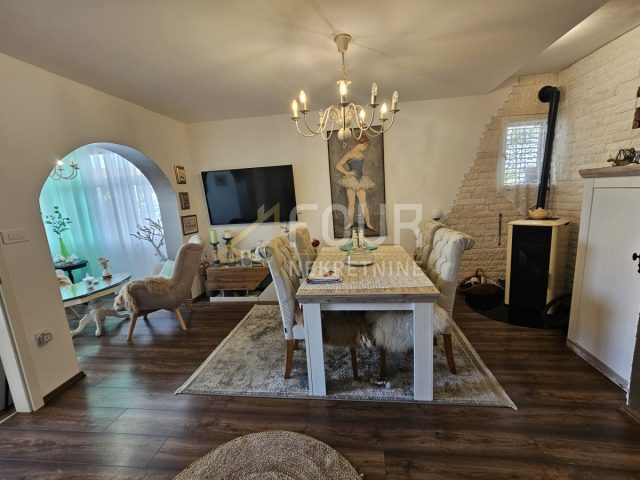 Kuća na prodaju 220 m² – Vodice