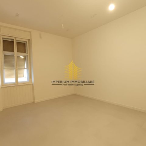 Lokal użytkowy do wynajęcia 34 m² – Split