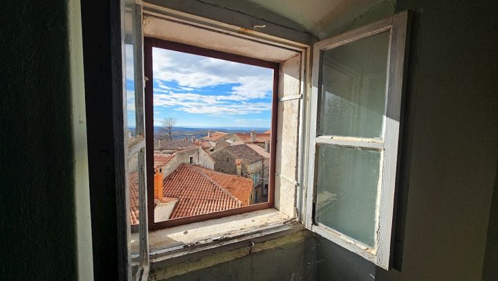 Haus zu verkaufen 172 m² – Grožnjan