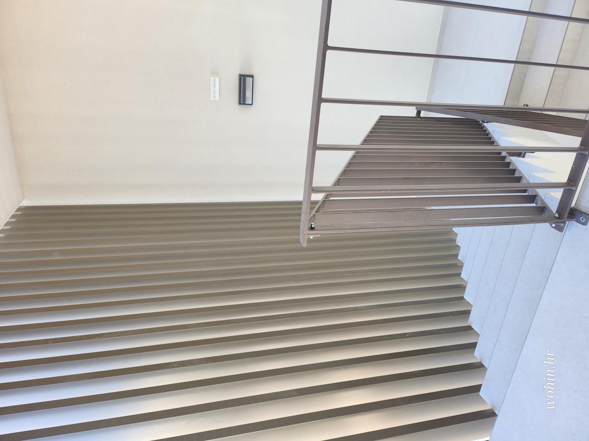 Appartement À vendre - ŠIBENSKO-KNINSKA VODICE