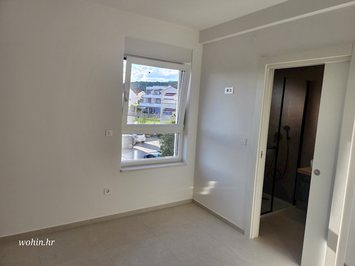 Appartement À vendre - ŠIBENSKO-KNINSKA VODICE