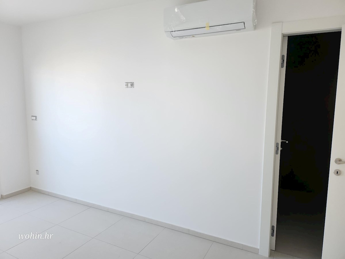 Appartement À vendre - ŠIBENSKO-KNINSKA VODICE