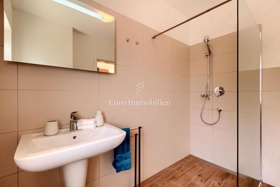 House For sale - ISTARSKA NOVIGRAD