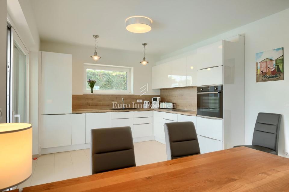 House For sale - ISTARSKA NOVIGRAD