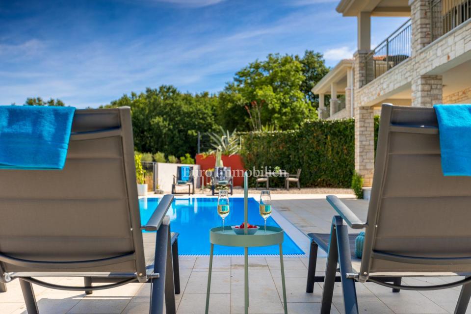 House For sale - ISTARSKA NOVIGRAD