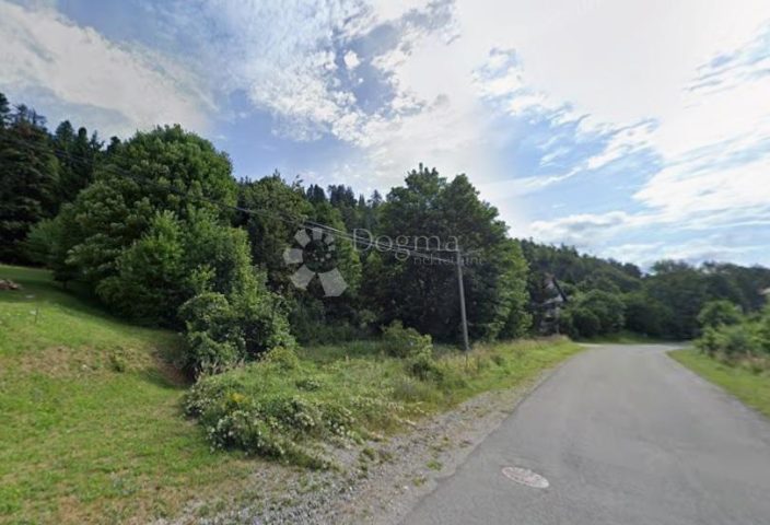 Działka na sprzedaż 10000 m² – Fužine