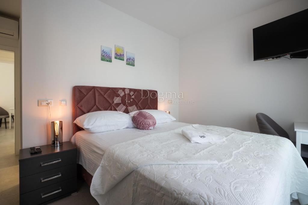 House For sale - ZADARSKA SUKOŠAN