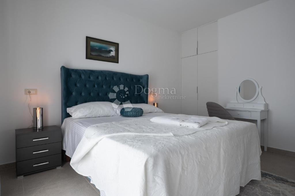 House For sale - ZADARSKA SUKOŠAN