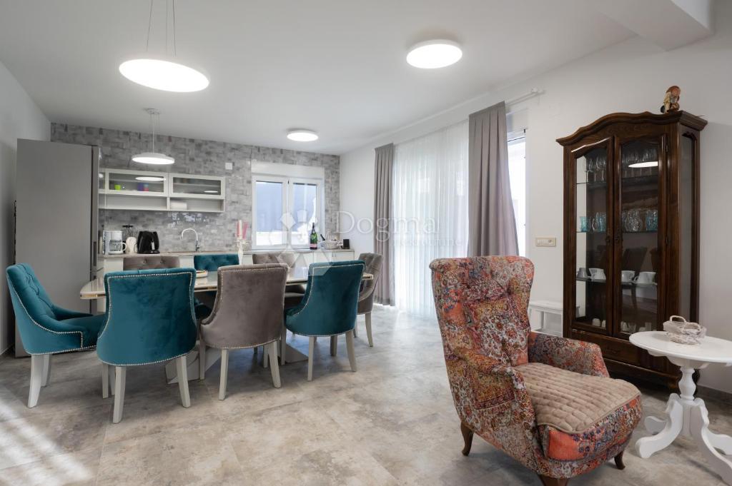 House For sale - ZADARSKA SUKOŠAN