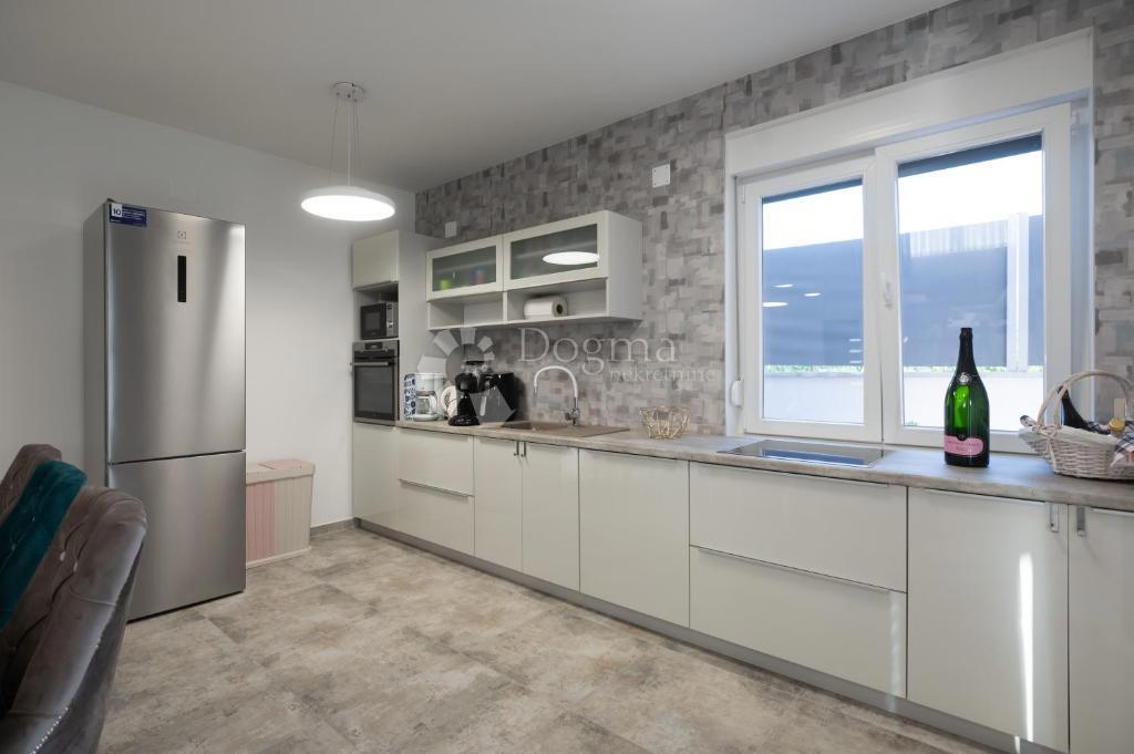House For sale - ZADARSKA SUKOŠAN