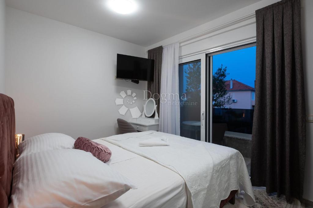 House For sale - ZADARSKA SUKOŠAN