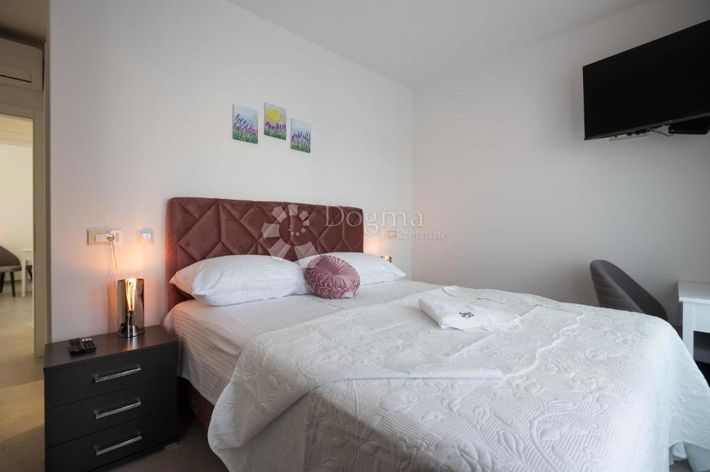 House For sale - ZADARSKA SUKOŠAN